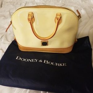 Dooney & Bourke Handbag Like New